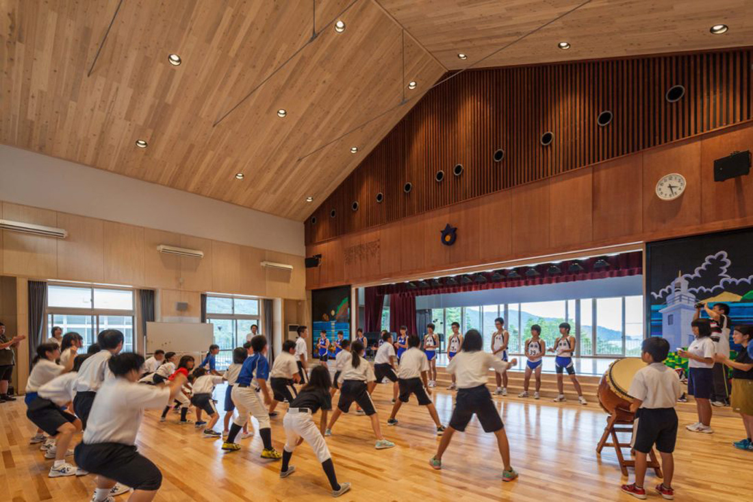 石巻市立雄勝小学校・雄勝中学校