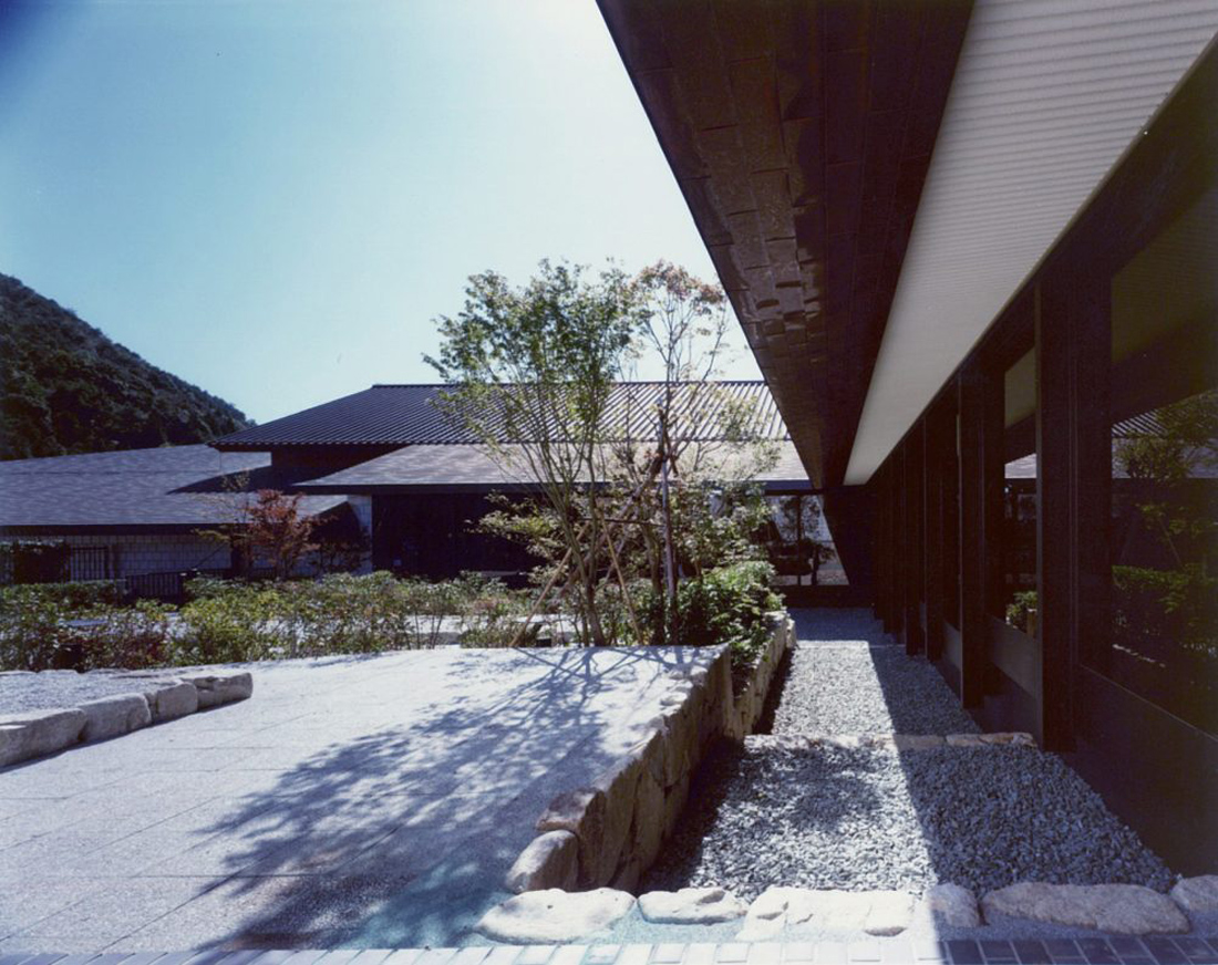 九州陶磁文化館